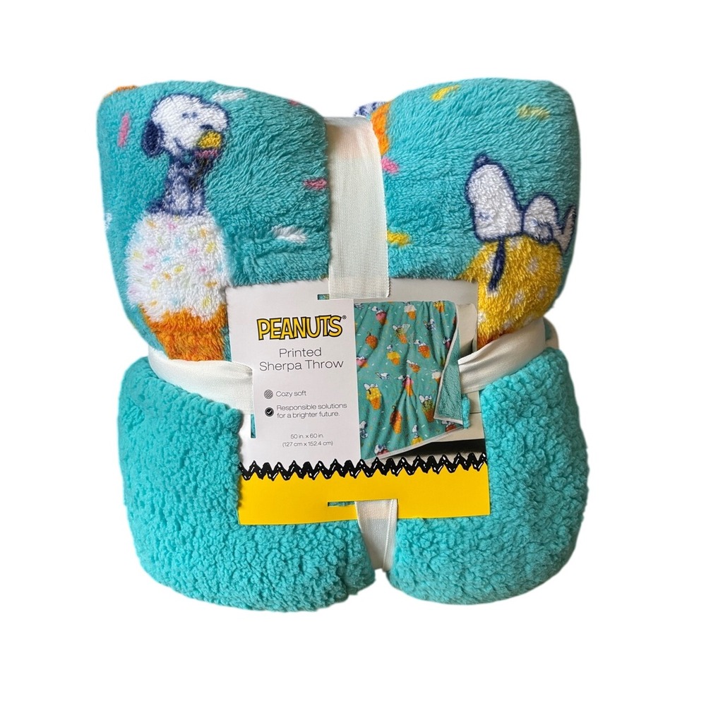 Peanuts Snoopy Ice Cream Cone Design Sherpa Throw Blanket Oversized GIFT NEW